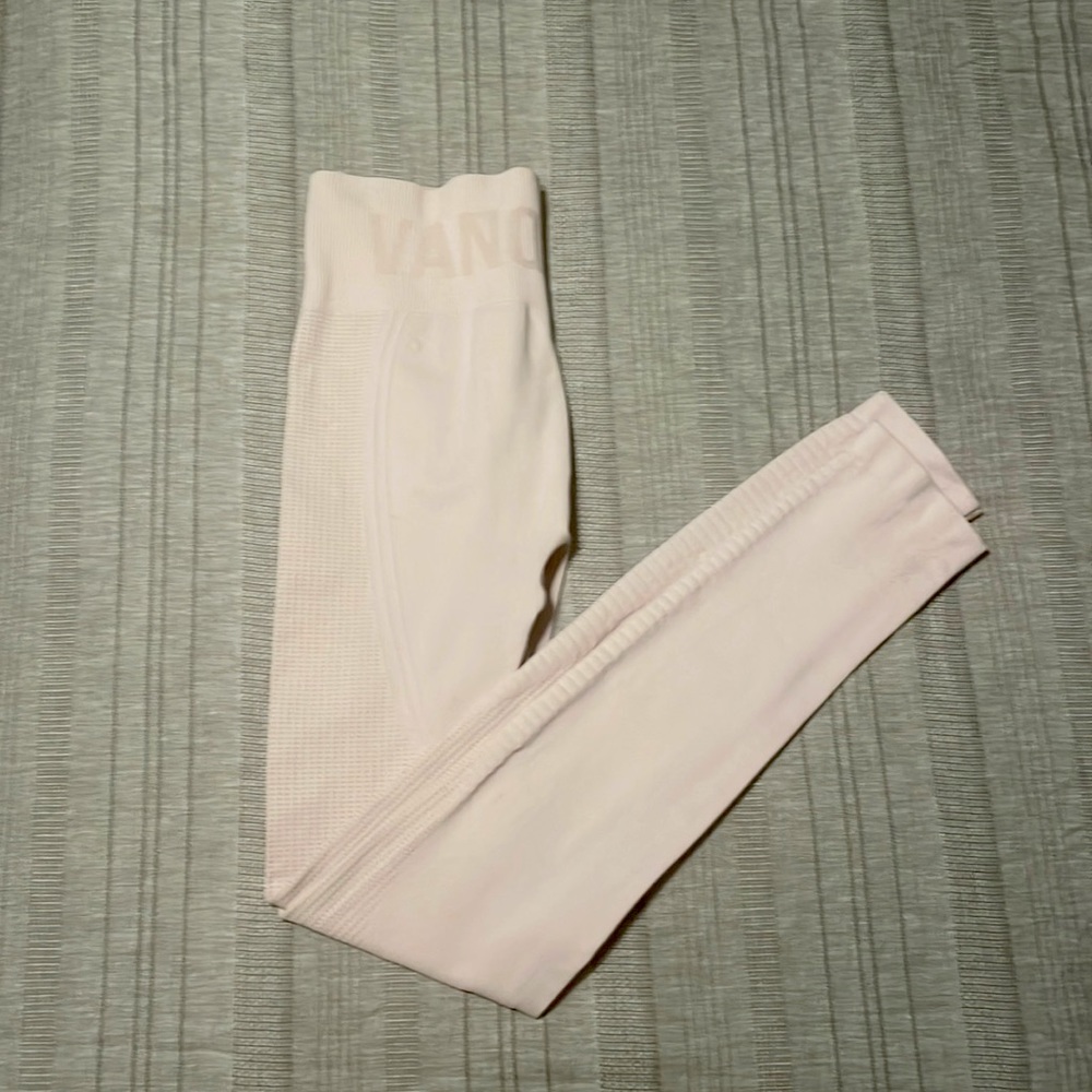 Vanquish Leggings (Baby Pink)